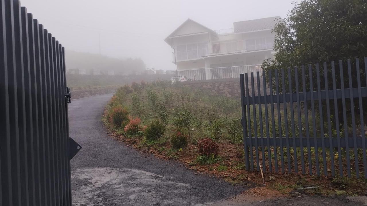 Glashaus By Izan Homestay
