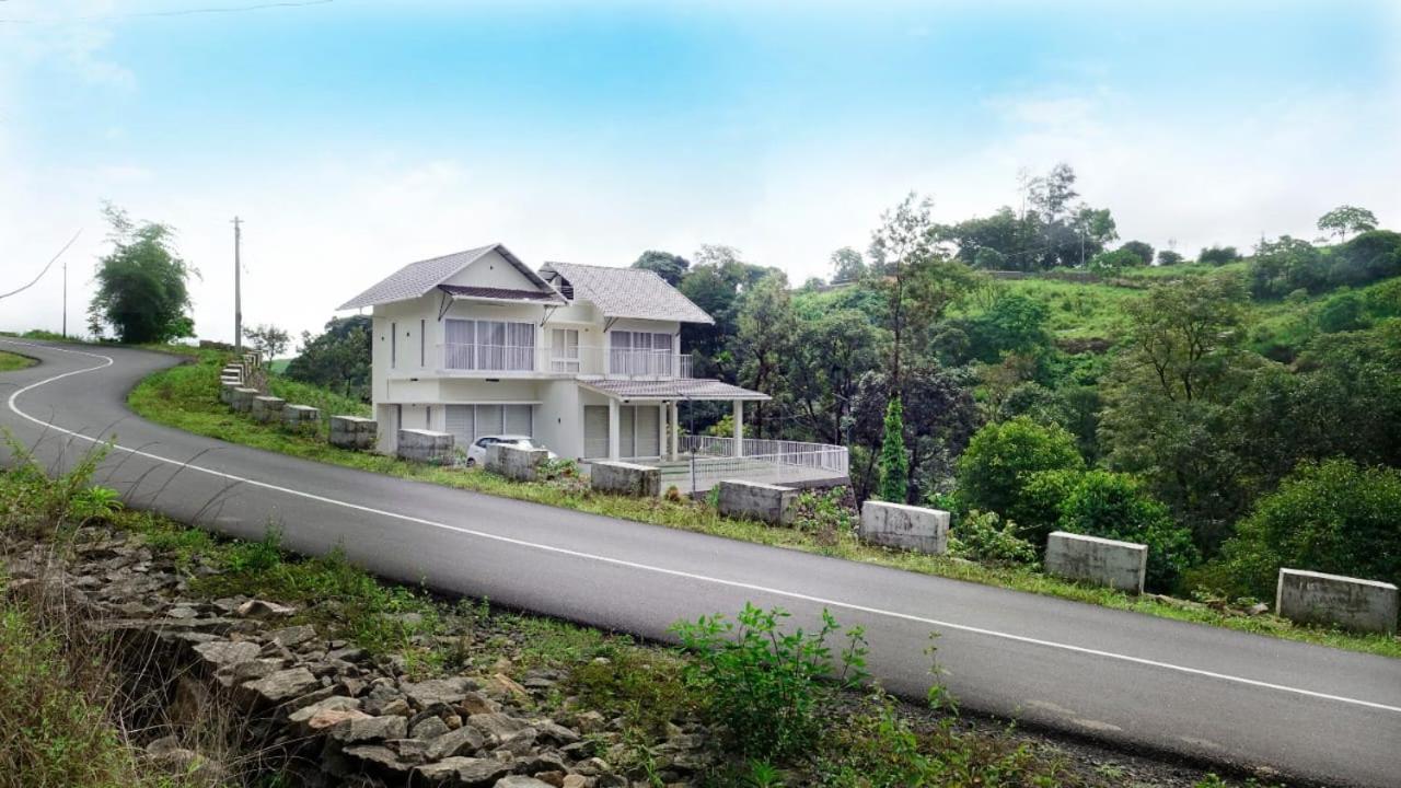 Glashaus By Izan Vagamon