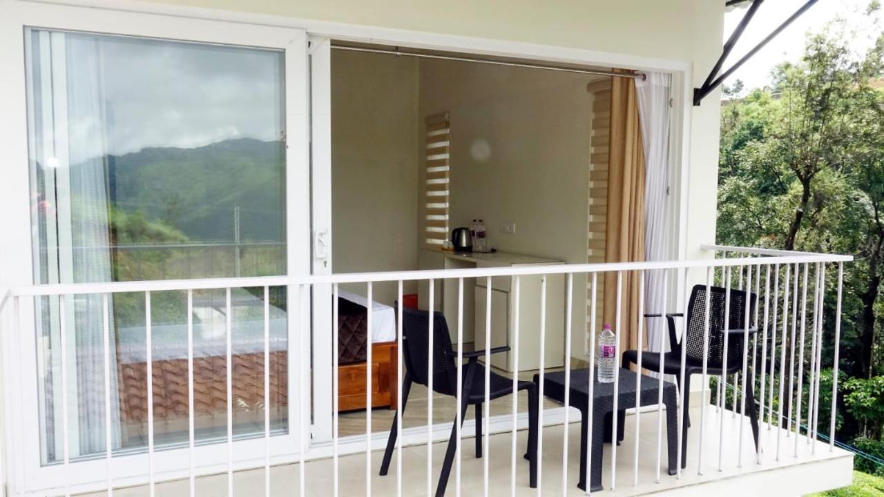 Glashaus By Izan Homestay Vagamon